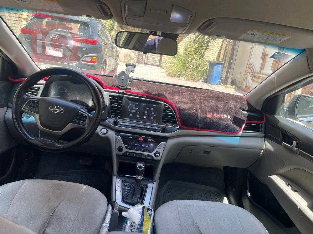 هیوندای ئەلەنترا